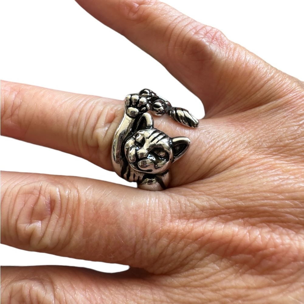 Chunky Style Cat Design Silver Ring